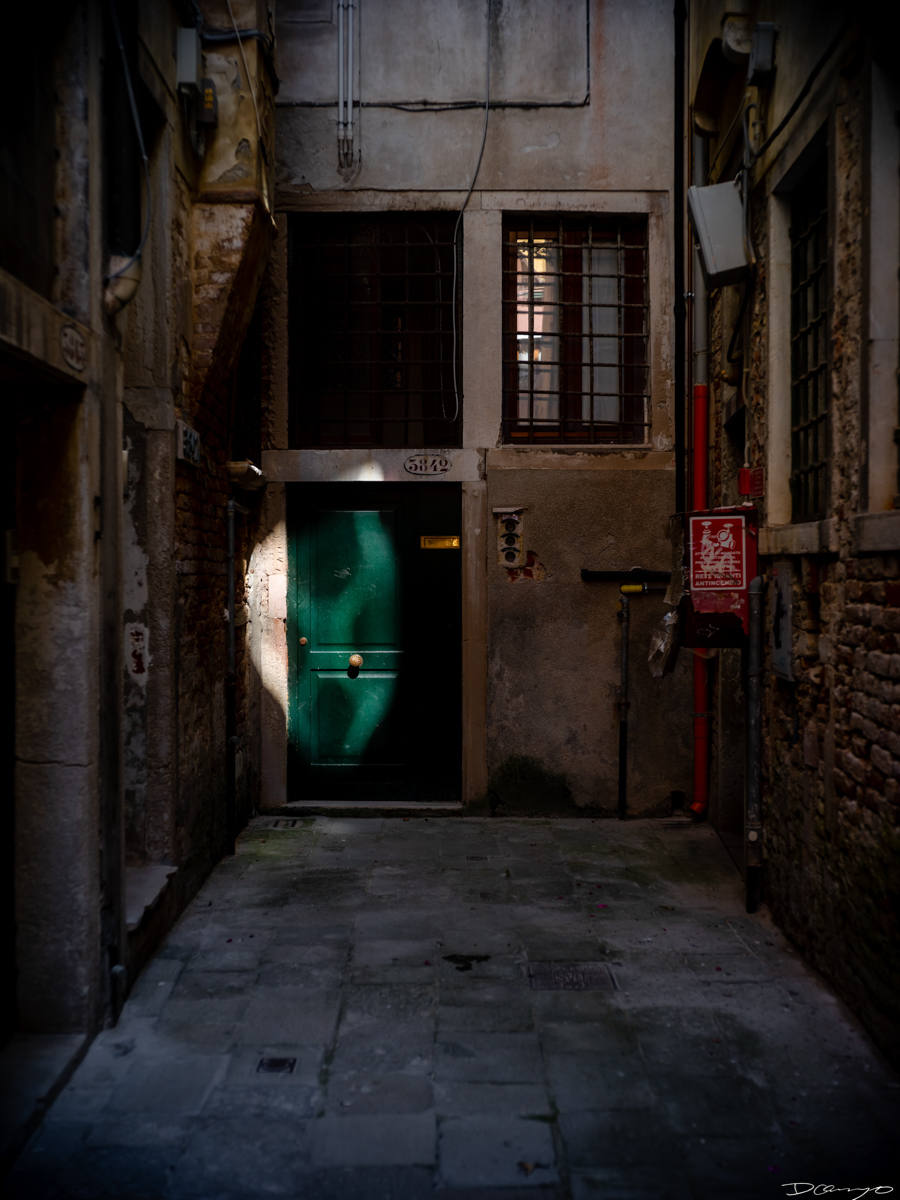 Photos from a trip through Italy in Summer of 2023. Locations include Rome, Florence, Tuscany, Castello di Bossi in Chianti, Siena, San Gimignano, Sirmione on Lake Garda, Bologna, Gudon, Italian Dolomites, Seceda, Cadini di Misurina, and Venice.